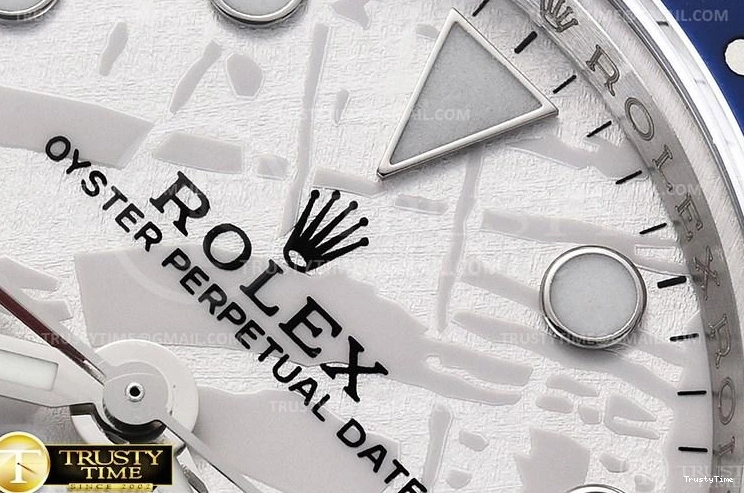 0325 ROLGMT166 – GMT II Snug 977